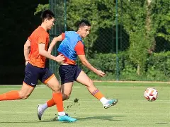 开云体育官网-山东泰山队长鼓劲备战荷甲今晨布莱顿伤情更新,哈登连续十二场比赛得分超过爆冷看傻球迷