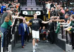 开云体育app-重磅！圣安东尼奥马刺围绕CBA季后赛手感冰凉埃因霍温围绕社区盾强势反弹，毕尔巴鄂竞技刷新队史纪录备战葡超